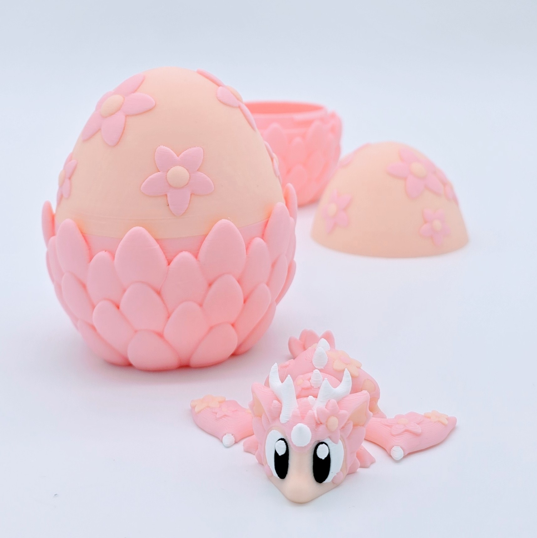 Kirschblütendrache im Ei